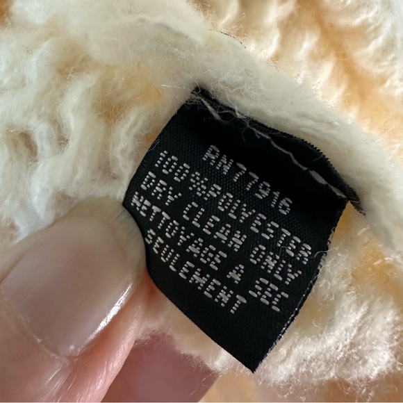 ANTHROPOLOGIE 3D Lipstick Embellished Cardigan Sweater OS - Picture 6 of 8